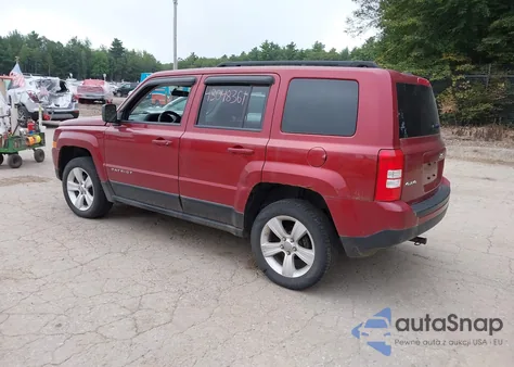 2012 Jeep Patriot Latitude z USA, uszkodzony, nr VIN 1C4NJRFB2CD599870
